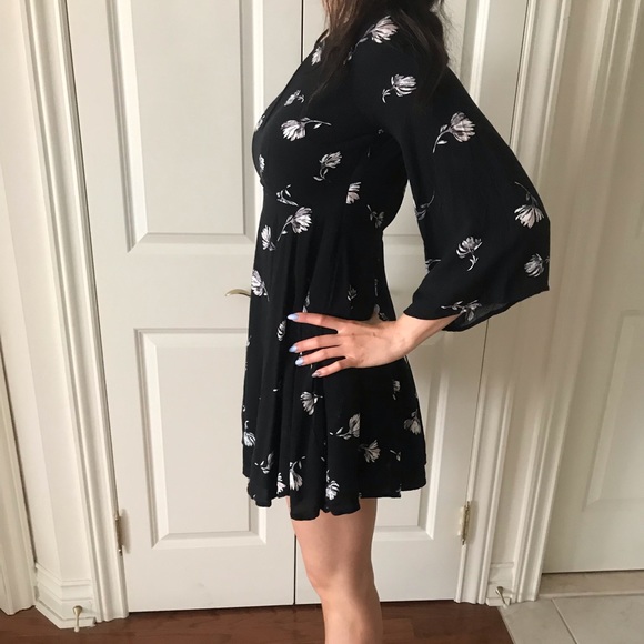 Black Open Back Dress - Size Small - New - Picture 6 of 7